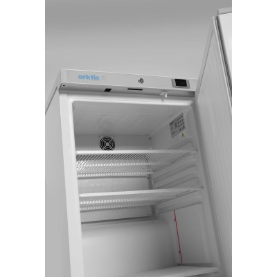 Chladnička Budget Line v bílém lakovaném ocelovém krytu, Arktic, Budget Line, Bílá, 230V/124W, 598x623x(H)838mm