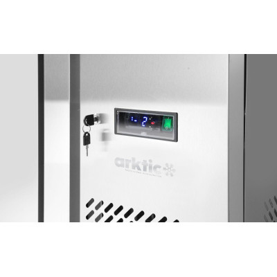 Chladicí pult, dvoudveřový, Arktic, Profi Line, 215L, 230V/250W, 700x1350x(H)839mm