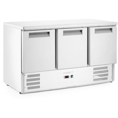 Třídveřový chladicí stůl s pracovní deskou a podstavcem, Arktic, 219L, 230V/152W, 700x1365x(H)855mm